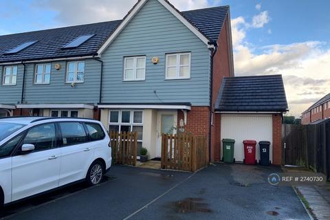 3 bedroom end of terrace house to rent, Glyncroft, Slough, SL1
