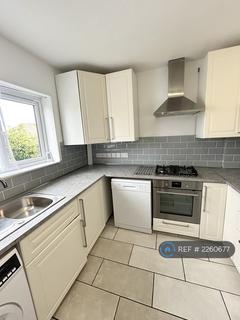 4 bedroom semi-detached house to rent, Cotman Walk, Bristol, BS7