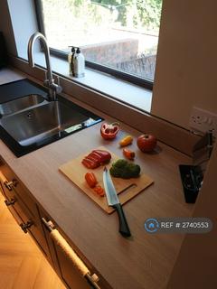 1 bedroom in a house share to rent, Firshill Avenue, Sheffield, S4