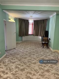 3 bedroom end of terrace house to rent, Brampton Road, London, NW9