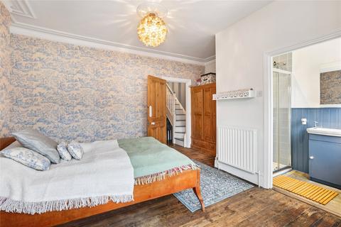 4 bedroom terraced house for sale, Wilton Avenue, London, W4