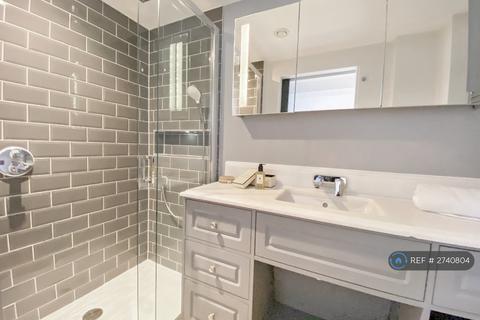 undefined, Mcdonald Road, Edinburgh, EH7