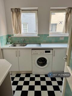 1 bedroom flat to rent, The Cloisters, Canterbury, CT1