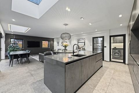 undefined, Brookmoor Road, Prestwich, M25