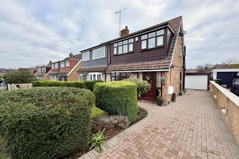 3 bedroom semi-detached house for sale, Earlswood Crescent, Kippax, Leeds