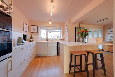 4 bedroom detached house for sale, Tindal Close, Burgess Hill, RH15