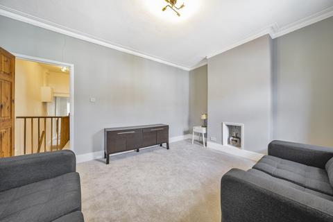 1 bedroom property to rent, Langroyd Road, Tooting, London, SW17