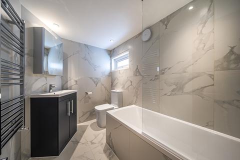 1 bedroom property to rent, Langroyd Road, Tooting, London, SW17