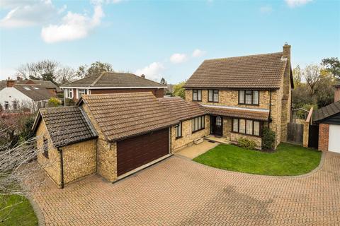 4 bedroom detached house for sale, Luton Road, Wilstead