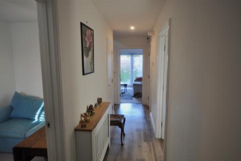 undefined, Redwing Crescent, Hailsham