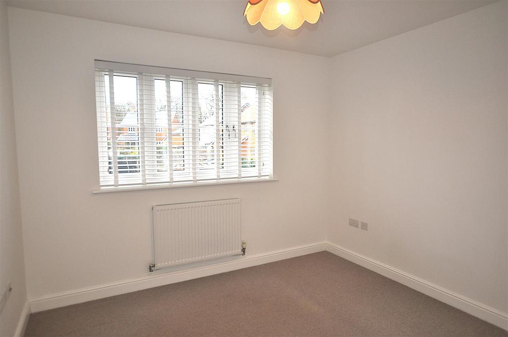Bedroom 2.JPG
