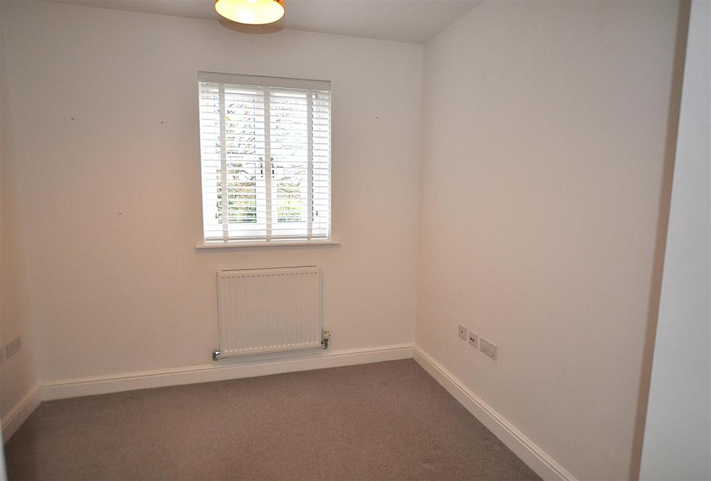 Bedroom 4.JPG