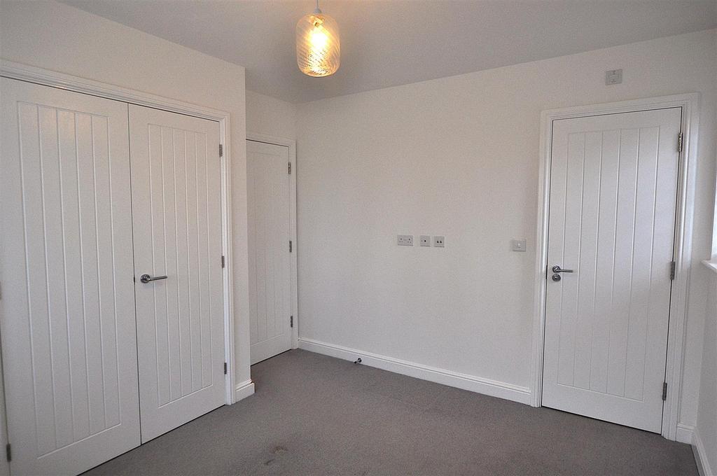 Bedroom 1.JPG