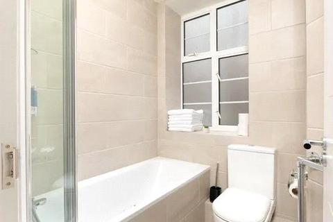 2 bedroom property to rent, Barrington Court, Colney Hatch Lane, London, N10