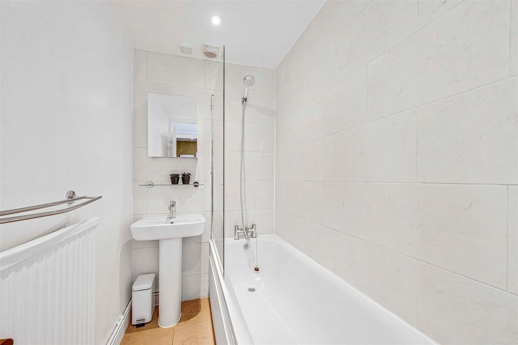 Davies Davies 63a Fonthill Road N4 06.JPG