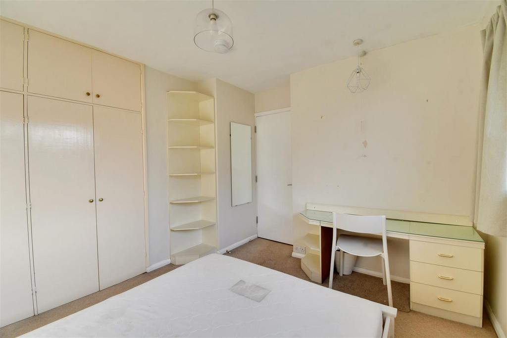 Bedroom 2 2.jpg