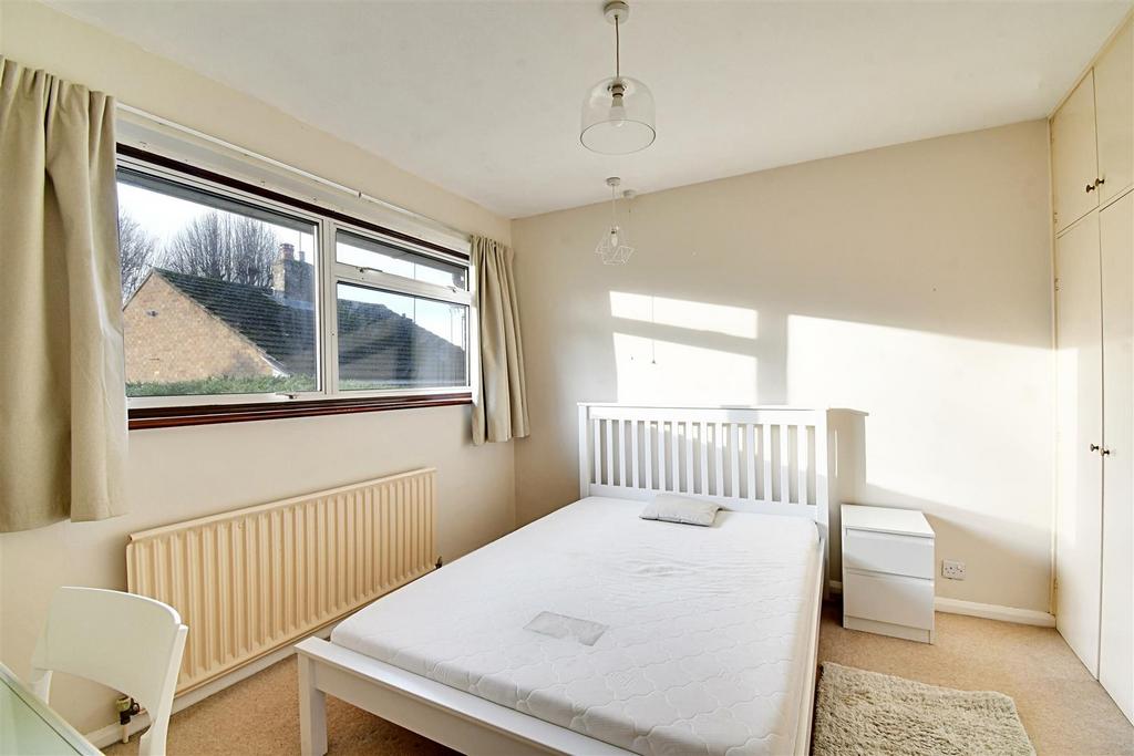Bedroom 2 1.jpg