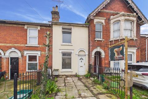 3 bedroom terraced house for sale, Greenstead Road, Colchester