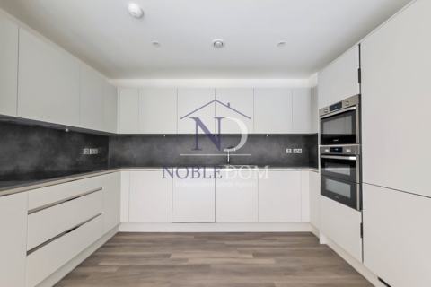undefined, Selbourne Avenue, TW3