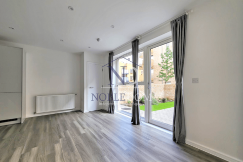 undefined, Selbourne Avenue, TW3