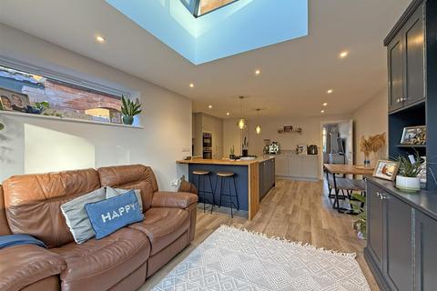 3 bedroom semi-detached house for sale, Melbourne Rise, Bicton Heath, Shrewsbury