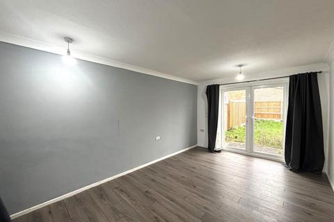 3 bedroom terraced house for sale, Mildmay Road, Stevenage