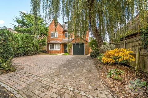undefined, Chatton Row, Bisley, Woking, Surrey, GU24