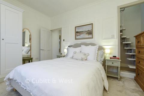 2 bedroom terraced house for sale, Beulah Road, Sutton, Surrey
