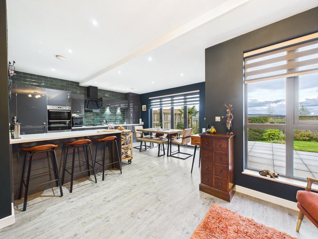Dining Kitchen