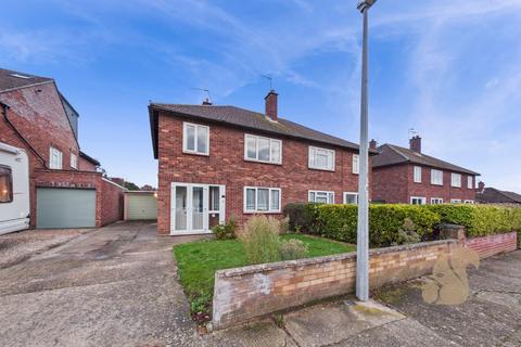 3 bedroom semi-detached house for sale, Crome Close, Colchester