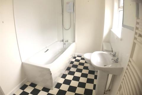 3 bedroom terraced house to rent, Duke Street, Alnwick, Northumberland