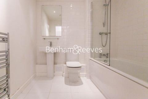 2 bedroom apartment to rent, Barge Walk, Woolwich SE10