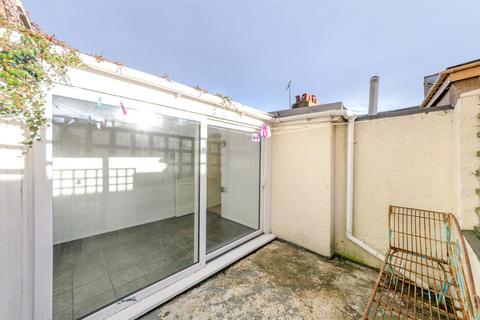 2 bedroom terraced house for sale, Tyn Y Coed Road, Llandudno, Conwy, LL30