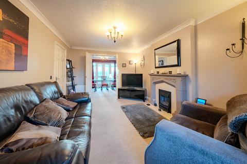 4 bedroom detached house for sale, The Gallops, Morley, Leeds, West Yorkshire