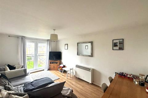 2 bedroom apartment for sale, Woodlands Close, Guildford, Surrey, GU1