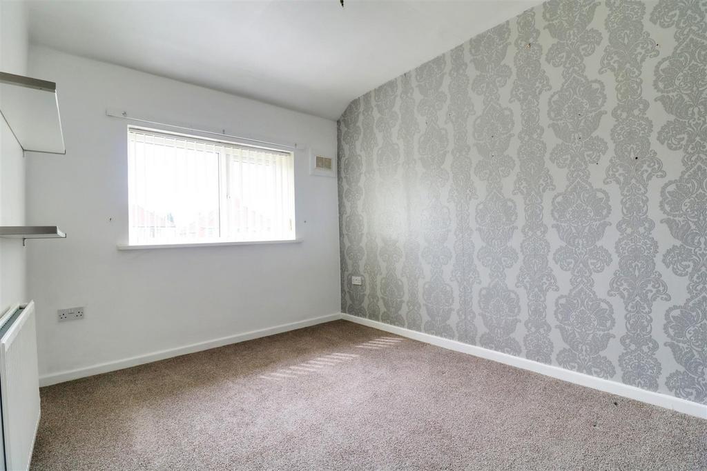 Bedrooom 1.jpg