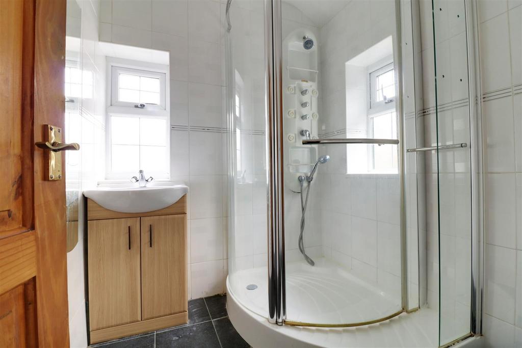 Shower room.jpg