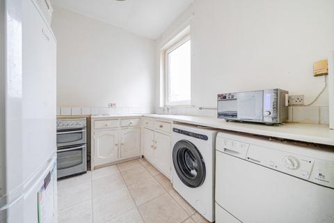 2 bedroom flat for sale, Twyford Avenue, Hampshire PO2