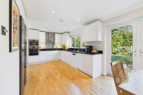 5 bedroom detached house for sale, St. Fabians Drive, Chelmsford CM1