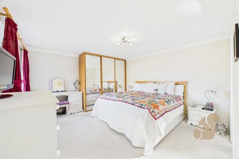 5 bedroom detached house for sale, St. Fabians Drive, Chelmsford CM1