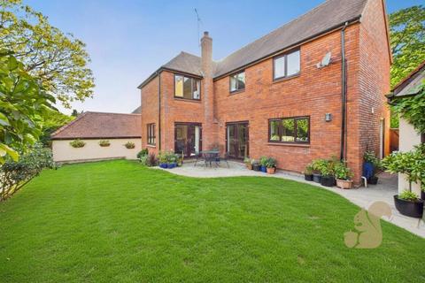5 bedroom detached house for sale, St. Fabians Drive, Chelmsford CM1