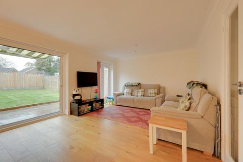 4 bedroom detached house for sale, Valebridge Road, Burgess Hill, RH15