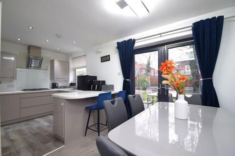 3 bedroom semi-detached house for sale, Sevenoaks Road, Gatley