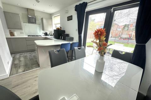 3 bedroom semi-detached house for sale, Sevenoaks Road, Gatley
