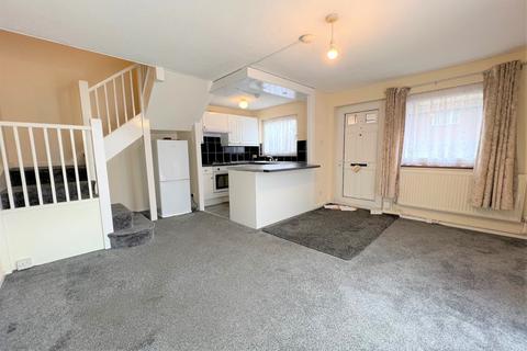 1 bedroom house to rent, York Close, E6