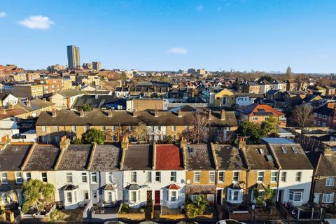 3 bedroom terraced house for sale, Cross Lances Road, Hounslow TW3