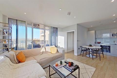 Property to rent, Greyhound Parade, London