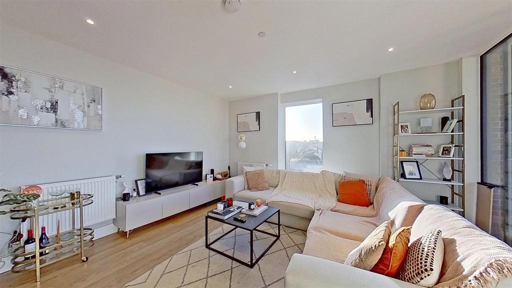 Bushane-Court-Summerstown-SW17-12212025 204026.jpg