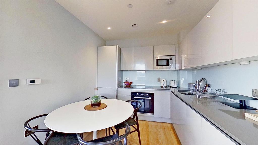 Bushane-Court-Summerstown-SW17-12212025 203926.jpg