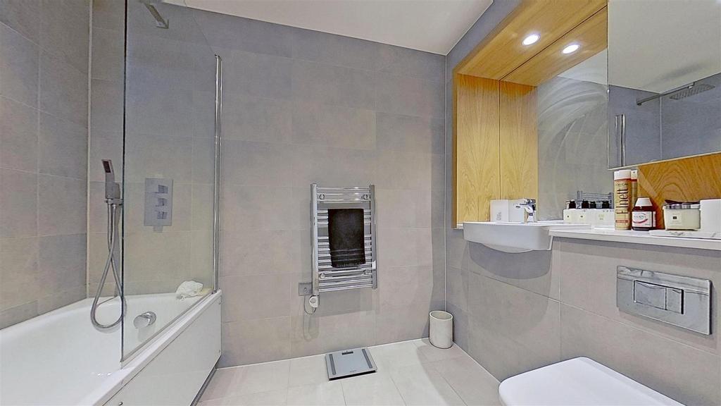 Bushane-Court-Summerstown-SW17-12212025 204107.jpg